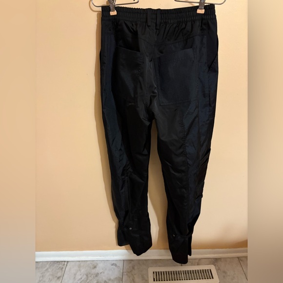 ALO Yoga Blaze Trousers - Picture 6 of 11